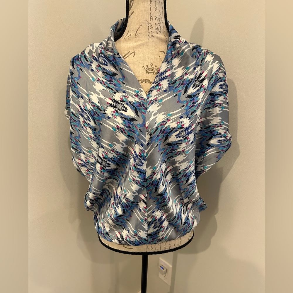 Ellen Tracy Multi Colot Silk Top Size Small